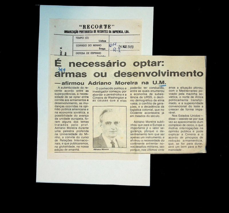  É necessário optar: armas ou desenvolvimento: afirmou Adriano Moreira na U. M. 