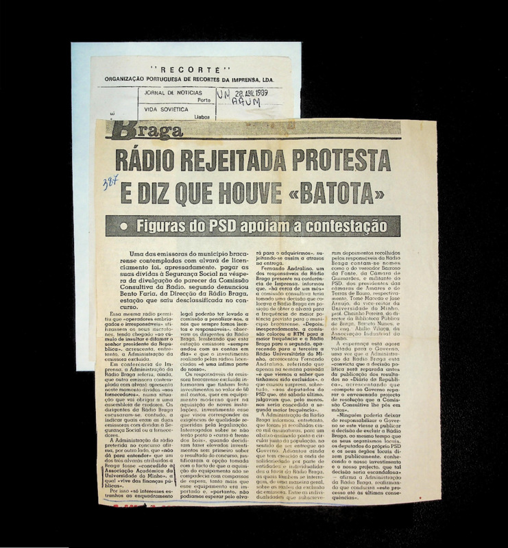  Rádio rejeitada protesta e diz que houve 