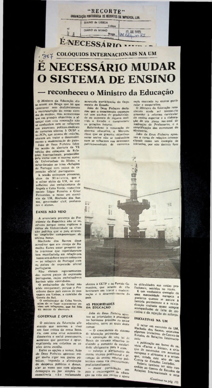  Colóquios Internacionais na U. M.: é necessário mudar o sistema de ensino - reconheceu o Ministro da Educação 