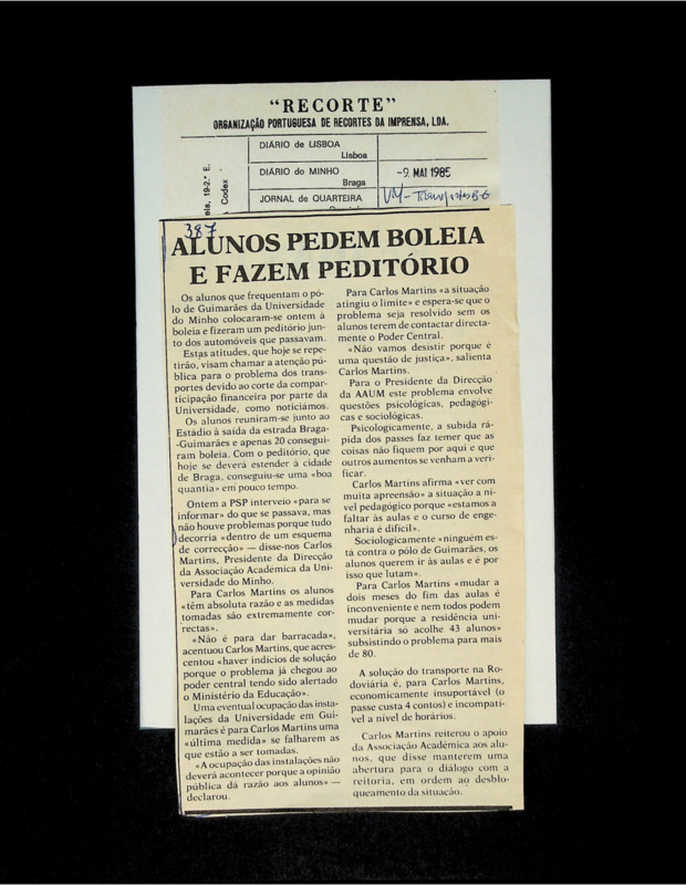  Alunos pedem boleia e fazem peditório 